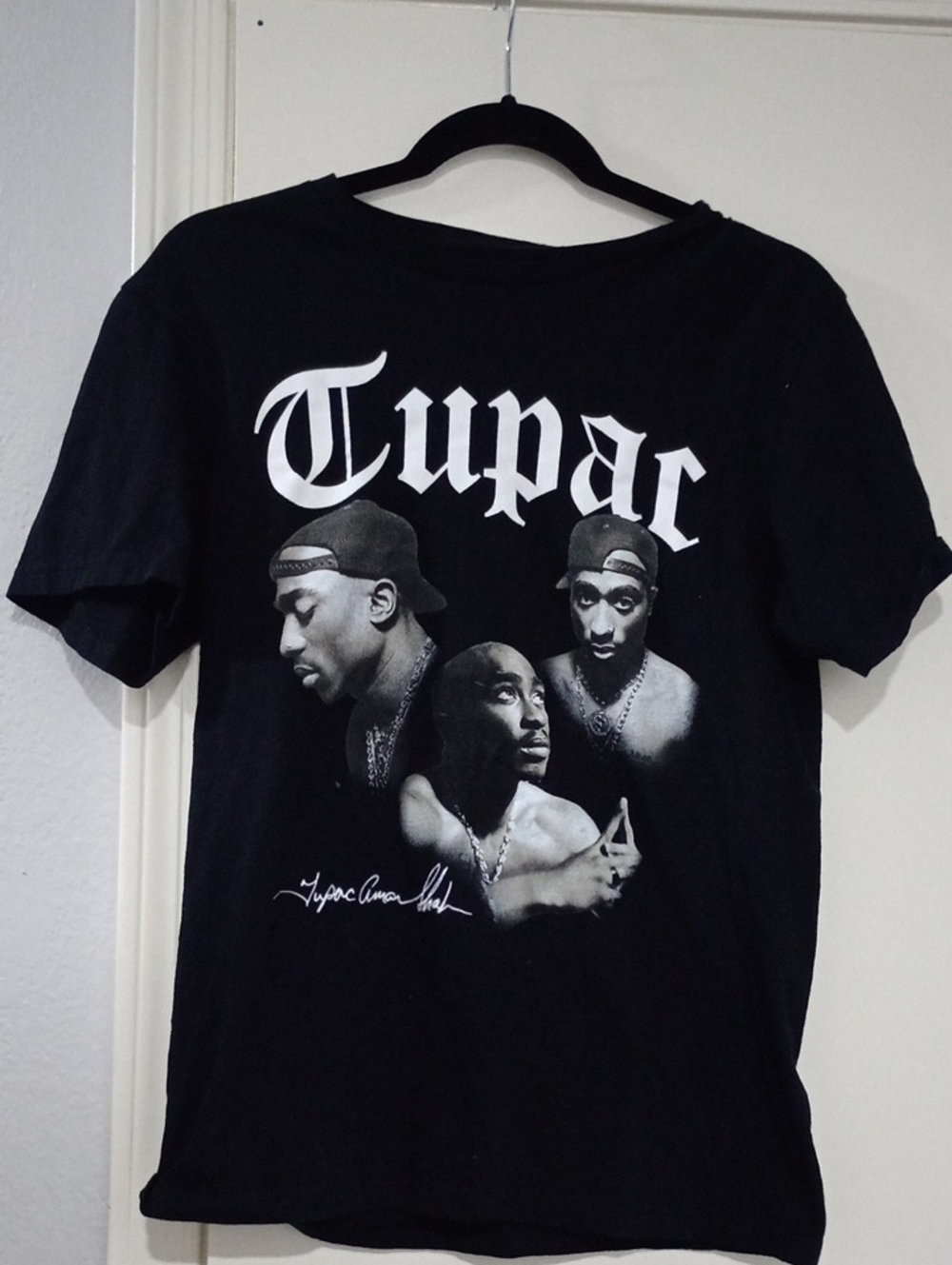 Tupac womens Graphic Tee in Black with White Print Size S